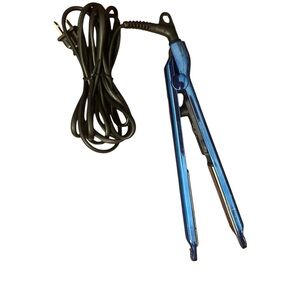 Hot Tools Travel Hair Straightener